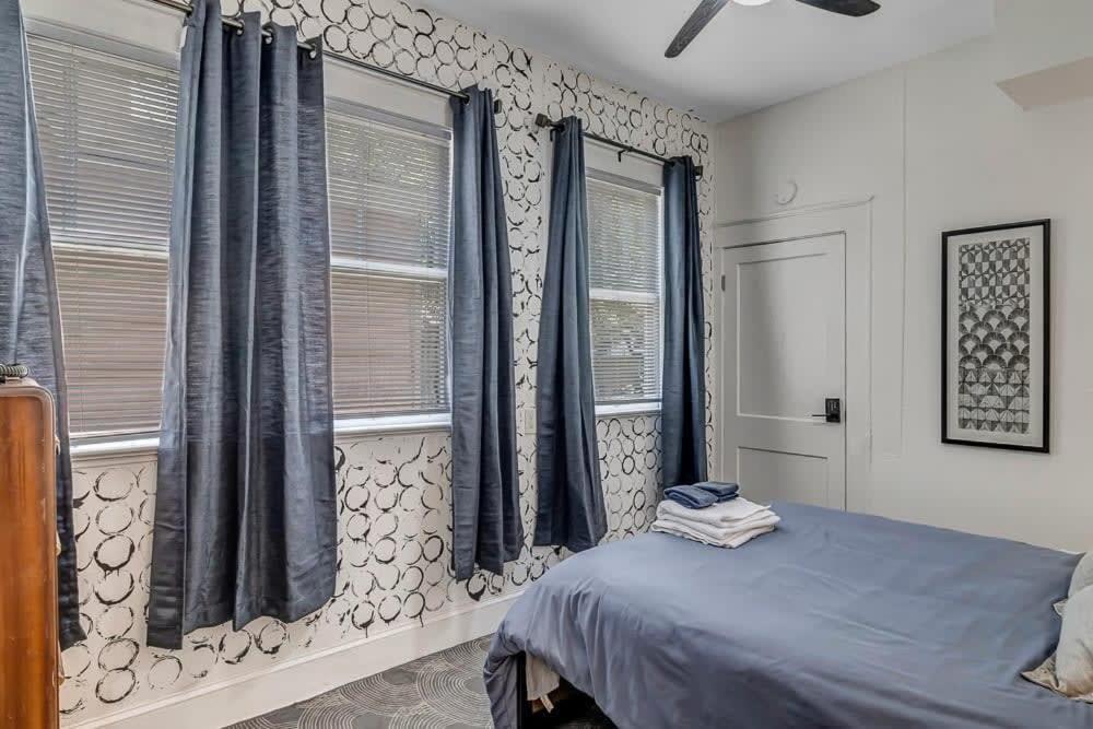 Contemporary Apartment - 5 Min To Tiaa Bank Field! Jacksonville Eksteriør bilde