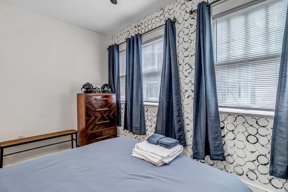 Contemporary Apartment - 5 Min To Tiaa Bank Field! Jacksonville Eksteriør bilde